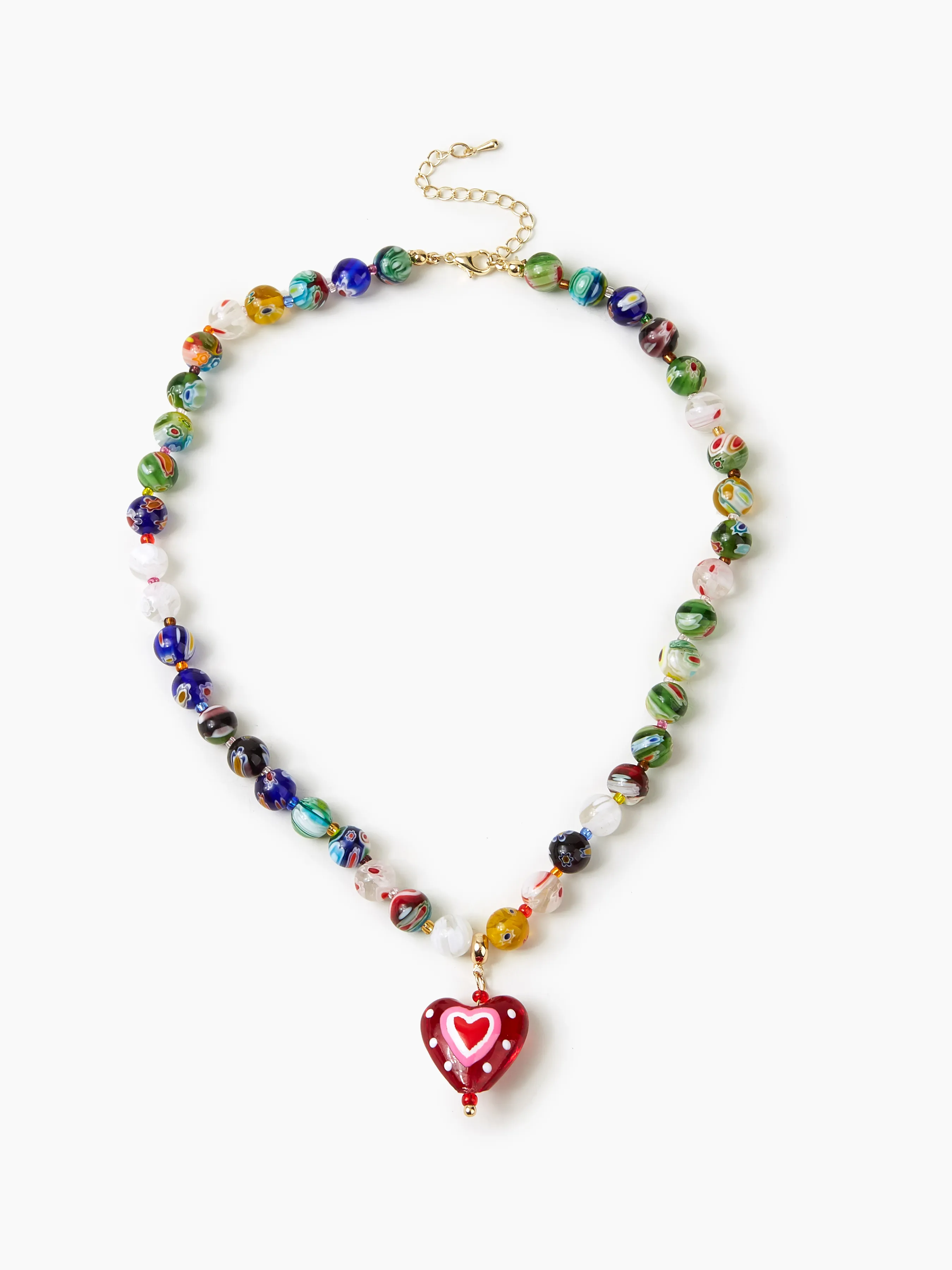 Collar con colgante de corazón decorado con cuentas de vidrio